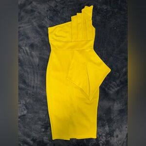 boohoo NIGHT Yellow One-Shoulder Peplum Bodycon Dress